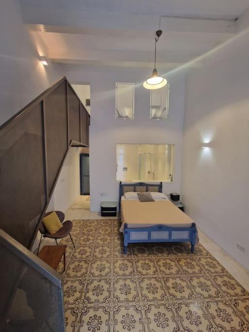 No 60, 2Nd Floor, Centrally Located, Fully Equipped Studio Apt Флориана Экстерьер фото
