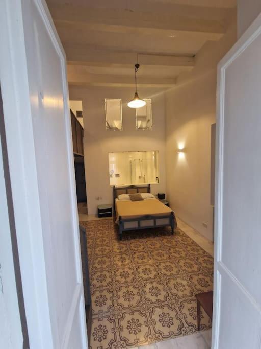 No 60, 2Nd Floor, Centrally Located, Fully Equipped Studio Apt Флориана Экстерьер фото